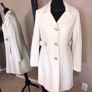 Kenneth Cole Cream Wool Coat size 12